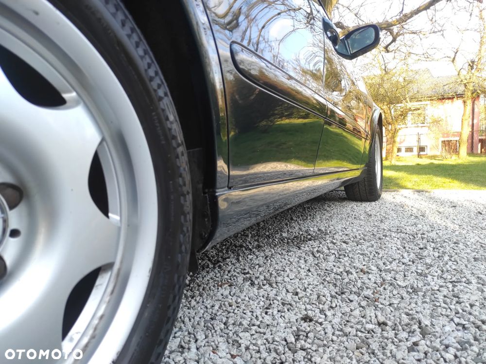 Mercedes-Benz Klasa E - 11