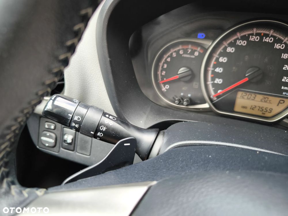 Toyota Yaris 1.33 Active MS - 19