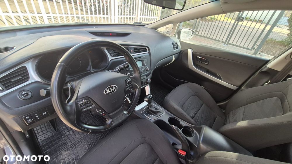 Kia Ceed 1.6 CRDi M DCT - 9