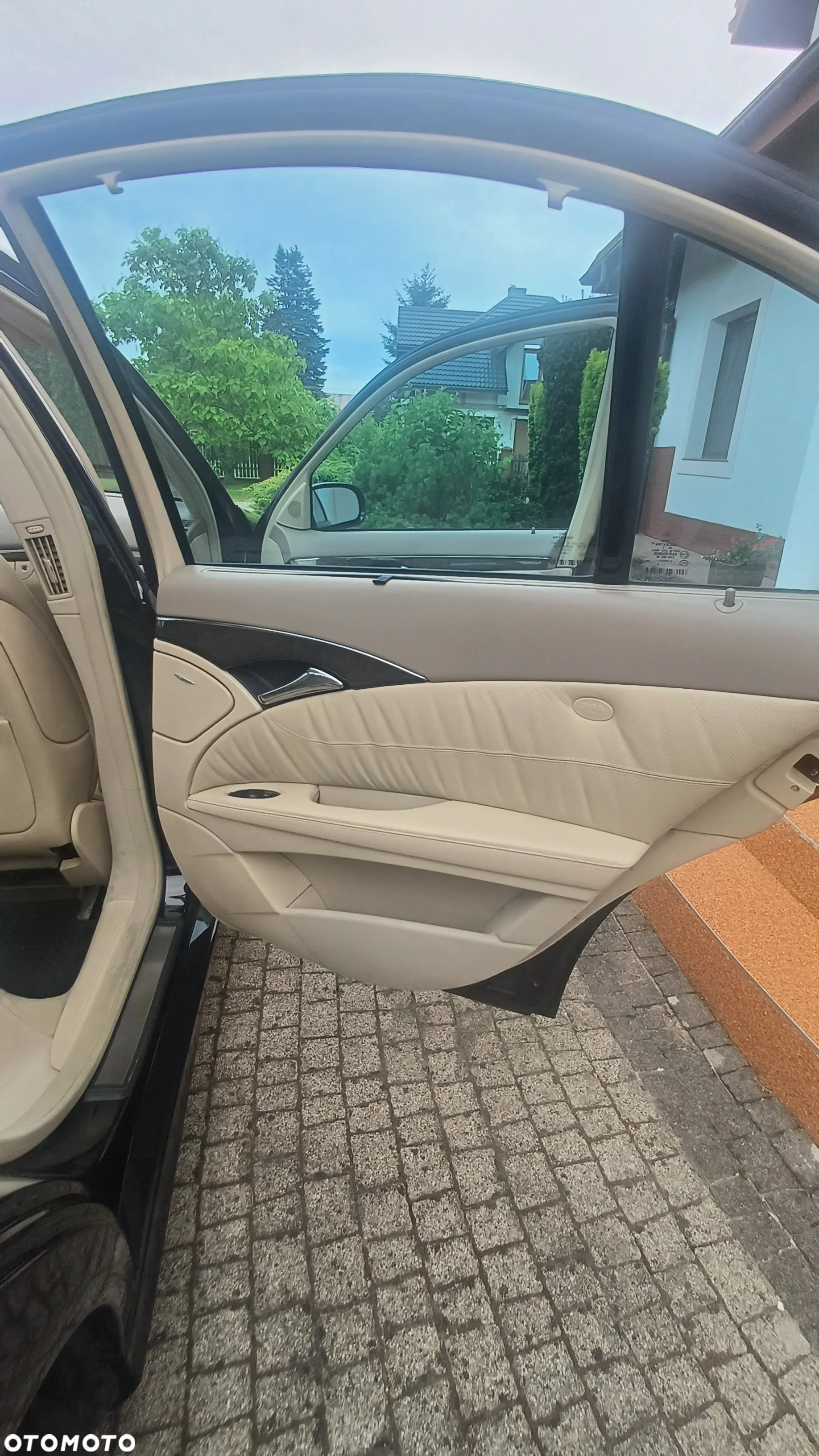 Mercedes-Benz Klasa E 320 CDI Avantgarde - 32