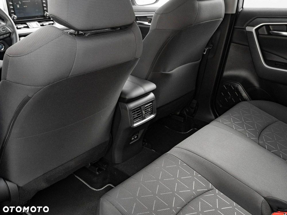 Toyota RAV4 - 22
