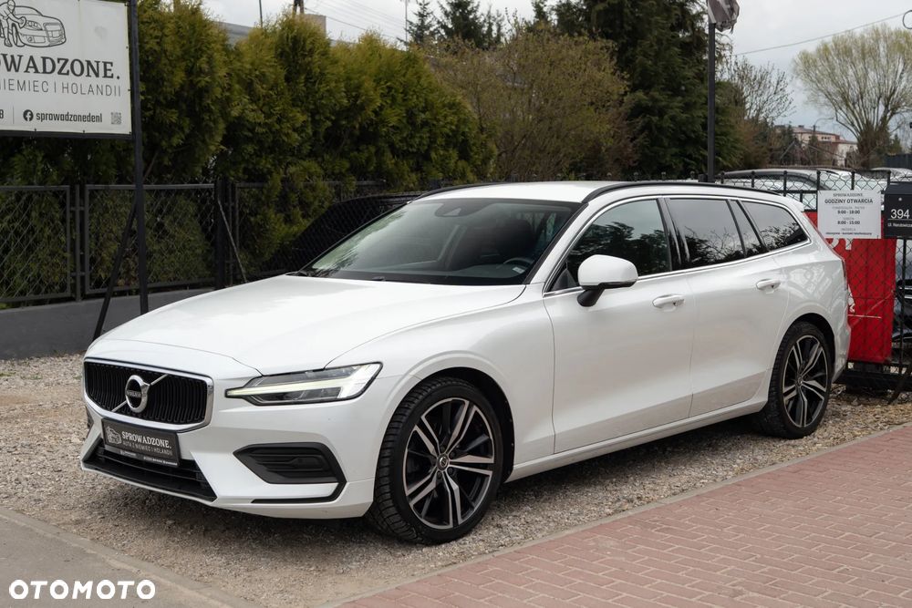Volvo V60 B3 B DKG Momentum Pro - 32