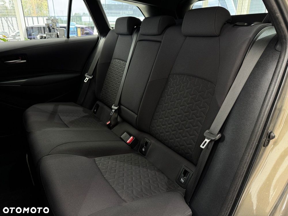 Toyota Corolla 1.8 Hybrid Comfort - 13