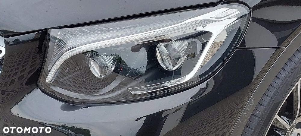 Mercedes-Benz GLC 220 d 4Matic 9G-TRONIC AMG Line - 10