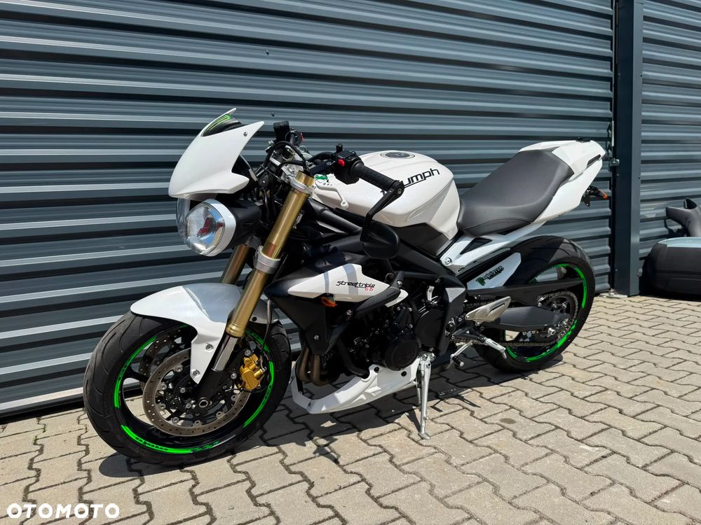Triumph Street Triple - 1