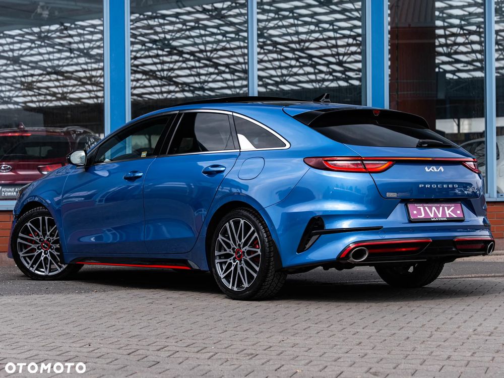 Kia ProCeed - 10