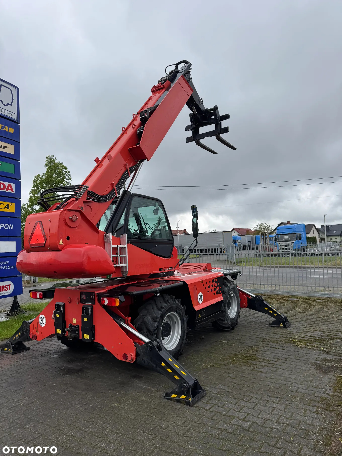 Manitou MANITOU  MRT 1840 - 4