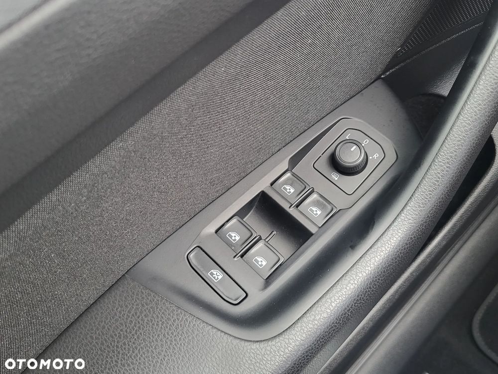 Volkswagen Passat 2.0 TSI Business DSG - 14