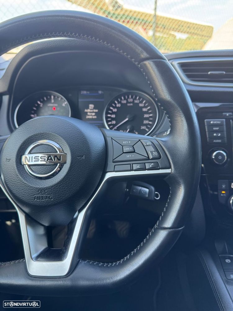 Nissan Qashqai 1.5 dCi N-Connecta J18+Led - 25