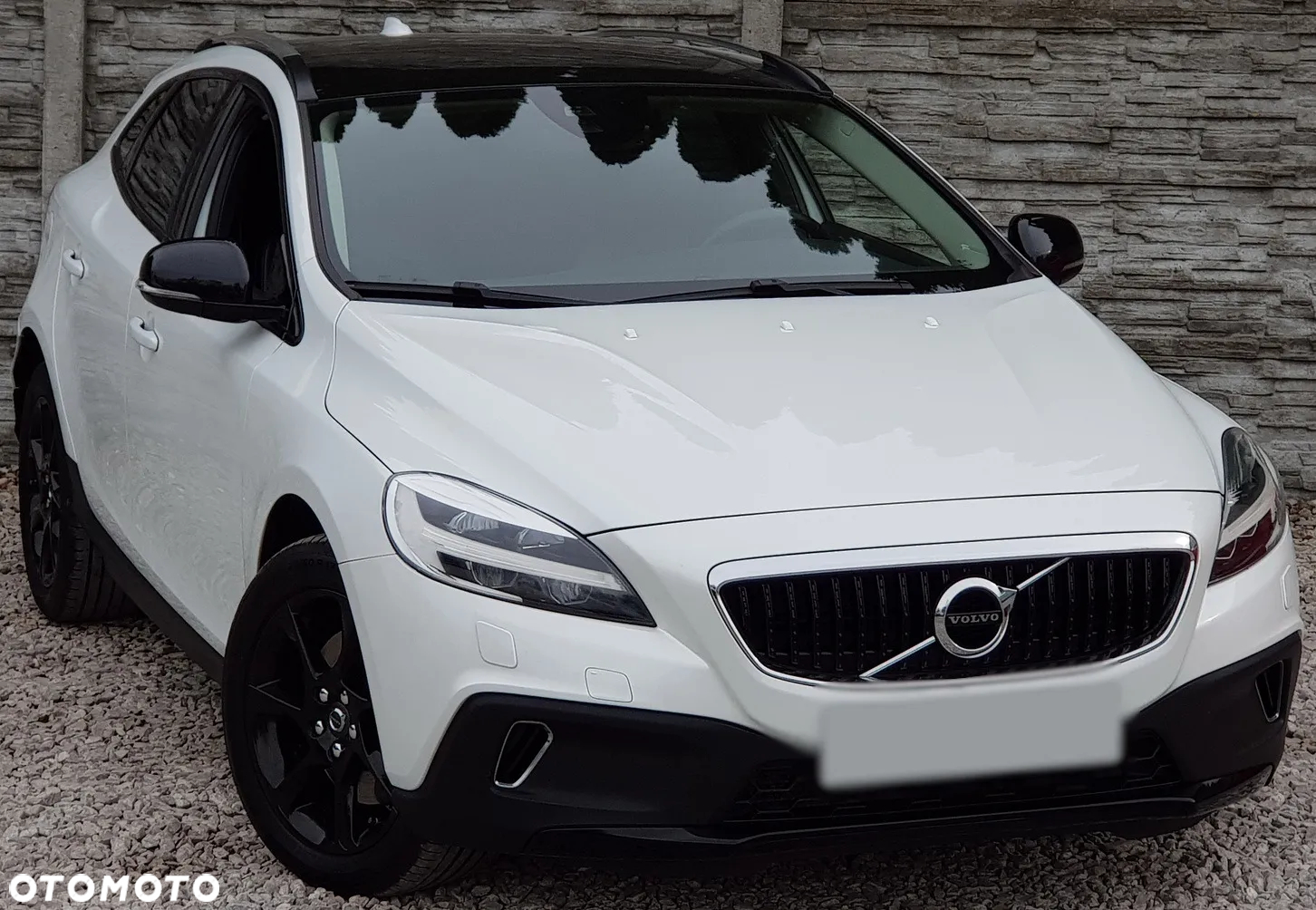 Volvo V40 Cross Country - 9