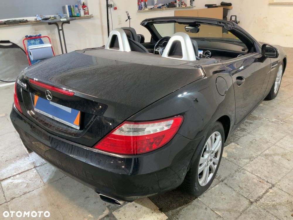 Mercedes-Benz SLK 200 BlueEFFICIENCY 7G-TRONIC Roadster pur - 3