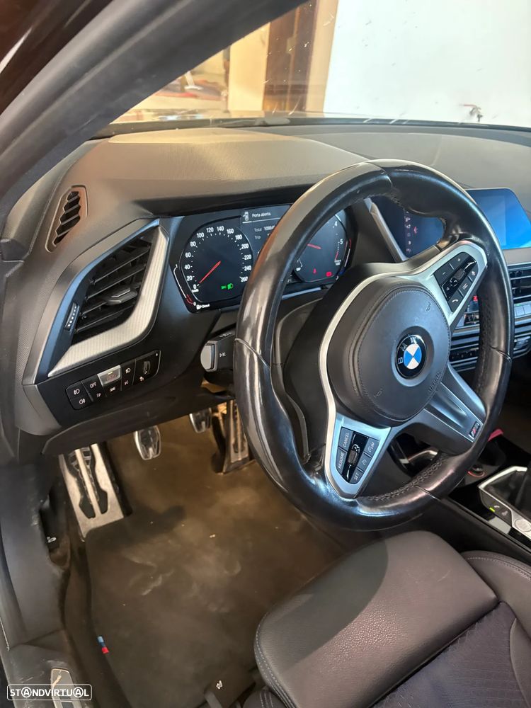 BMW 116 d Pack Desportivo M - 10
