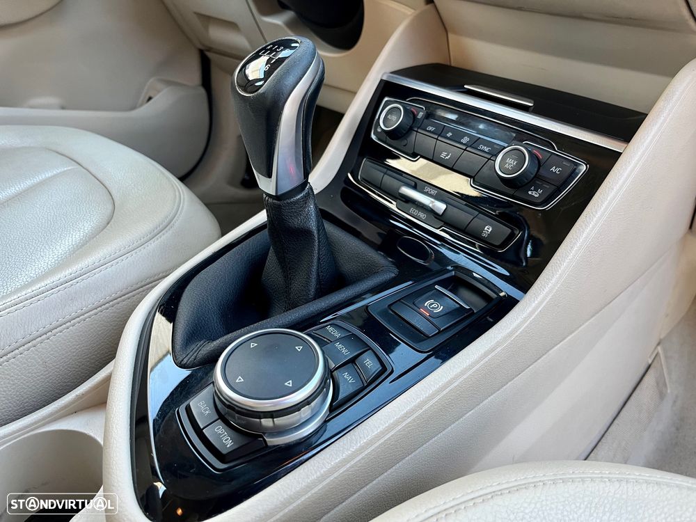 BMW 216 Active Tourer - 15