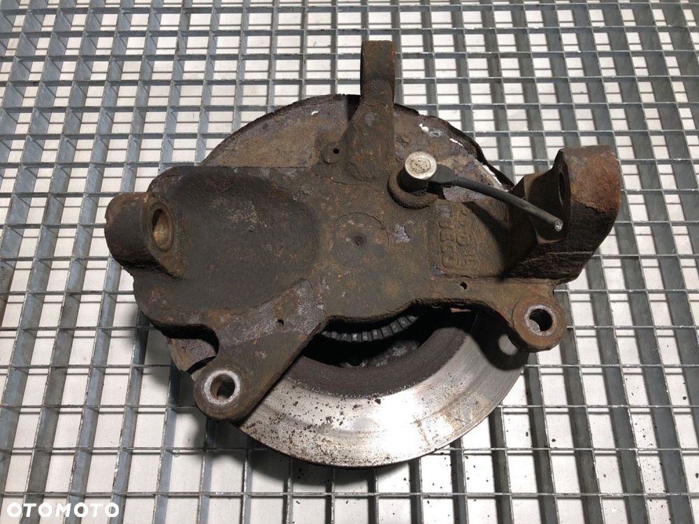 ZWROTNICA PRAWY PRZÓD  IVECO DAILY III Skrzynia 1997 - 2009 35 C 14 100 kW [136 KM] olej napędowy - 1