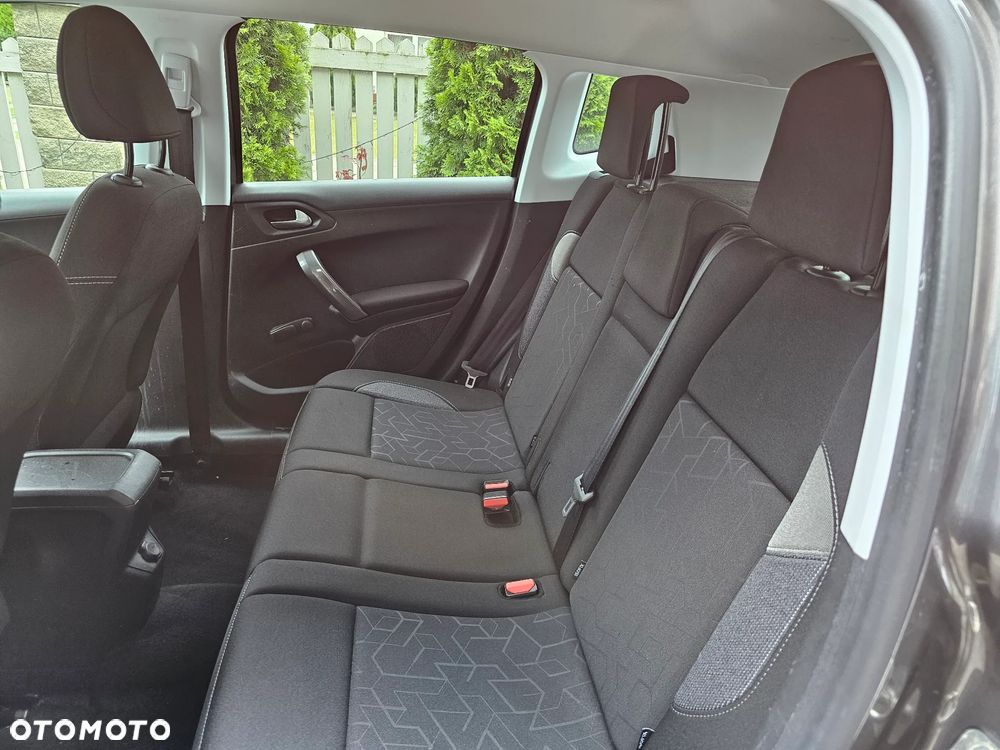 Peugeot 2008 PureTech 82 Style - 21