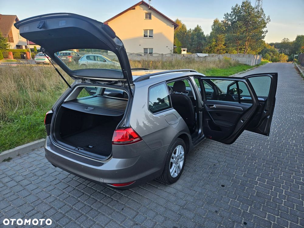 Volkswagen Golf - 27