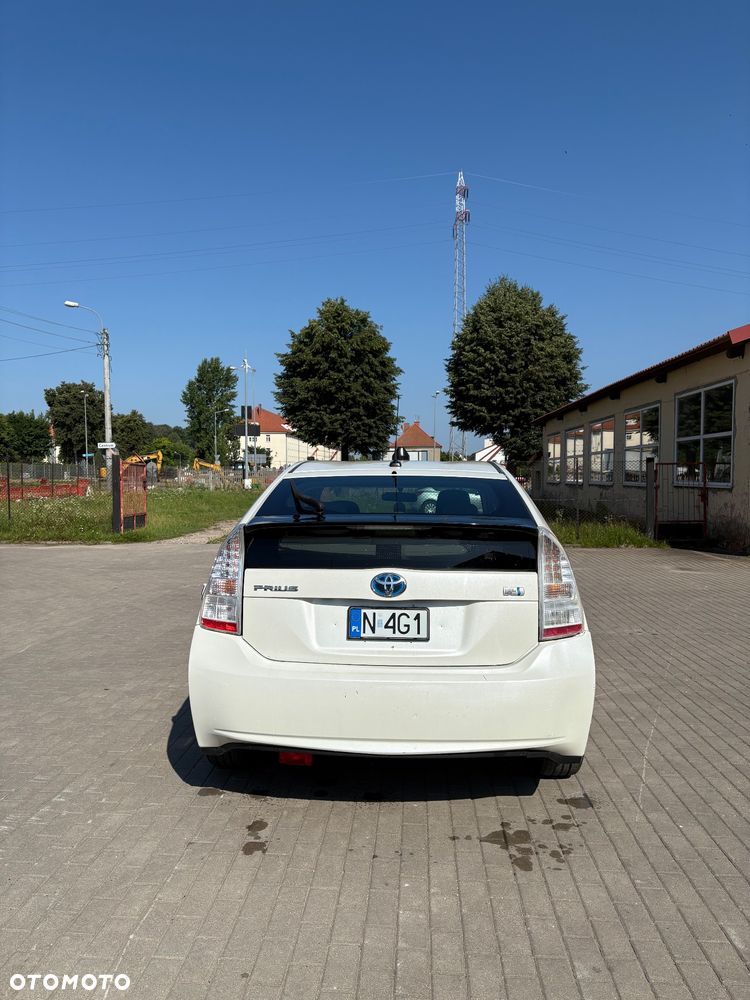 Toyota Prius - 9