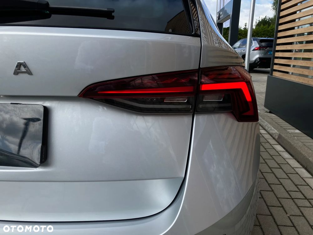 Skoda Octavia 2.0 TDI SCR Style DSG - 7