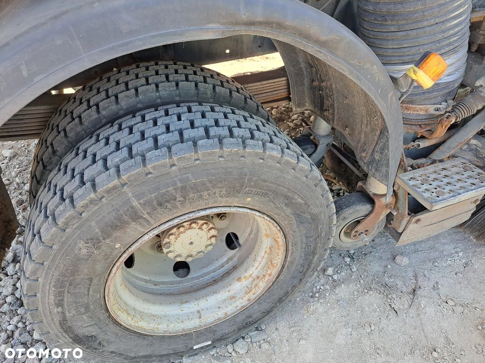 ZAMIATARKA POJAZD SPRZĄTAJĄCY MAN 10.63 - 15