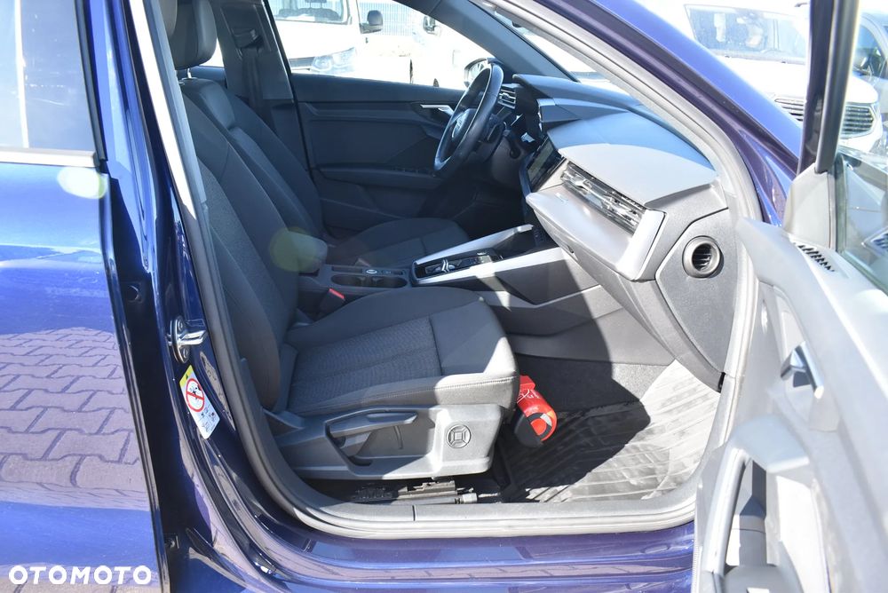 Audi A3 Sportback 30 TDI S tronic - 17