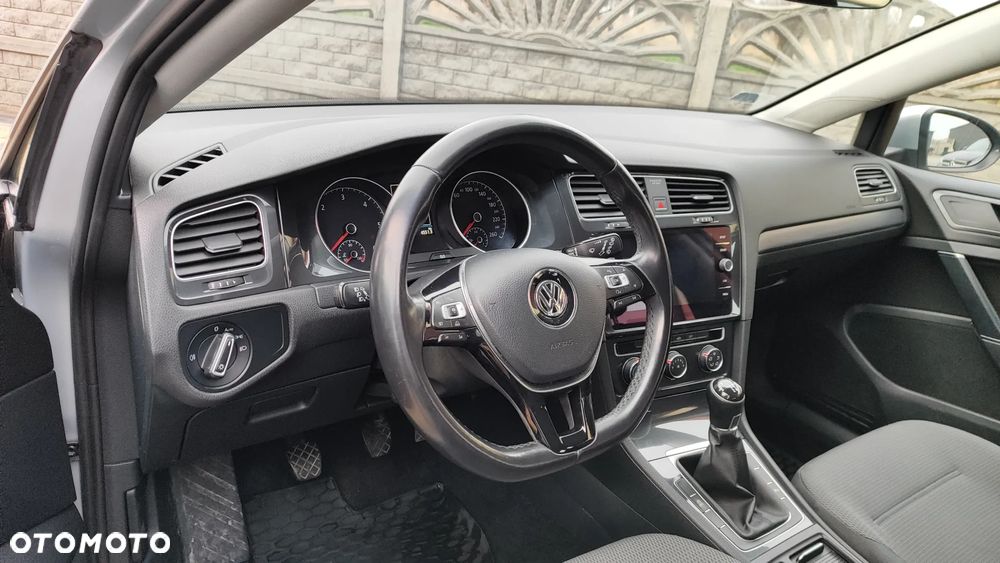 Volkswagen Golf 1.6 TDI BMT Comfortline - 12