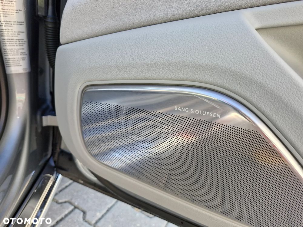 Audi A8 - 17