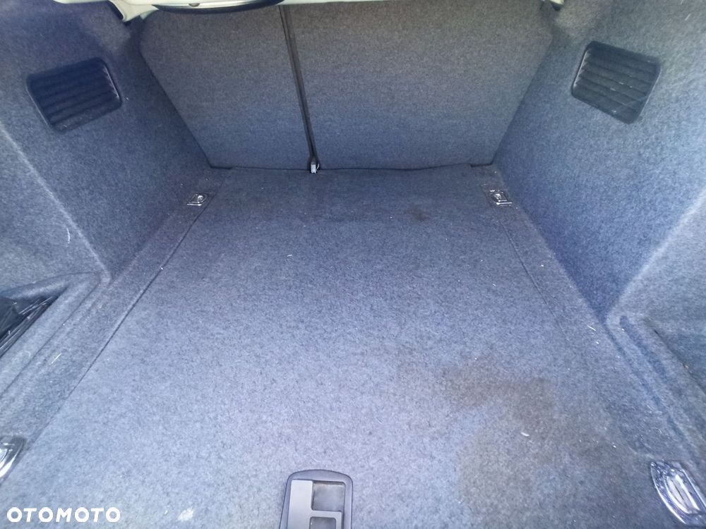 Audi A4 Limousine - 9