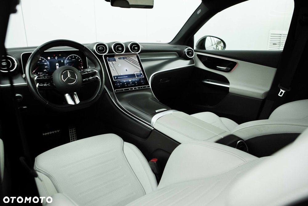 Mercedes-Benz GLC - 29