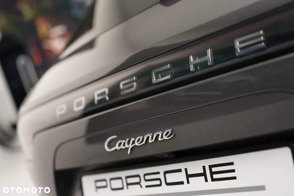 Porsche Cayenne Standard - 14