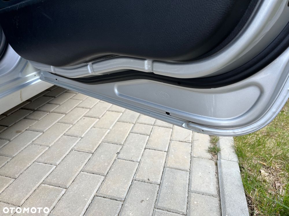 Ford S-Max 2.0 TDCi DPF Trend - 11