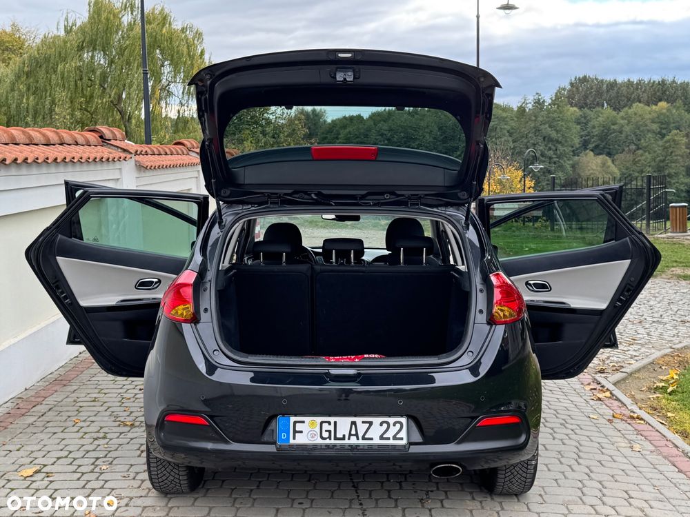 Kia Ceed - 31