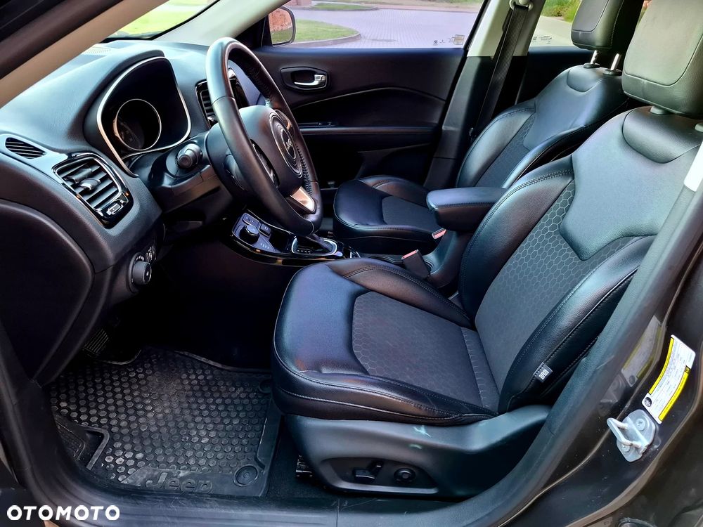 Jeep Compass - 13