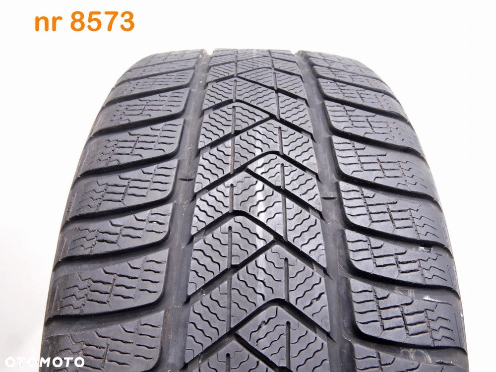 Pirelli Winter SottoZero 3 235/40 R19 - 1