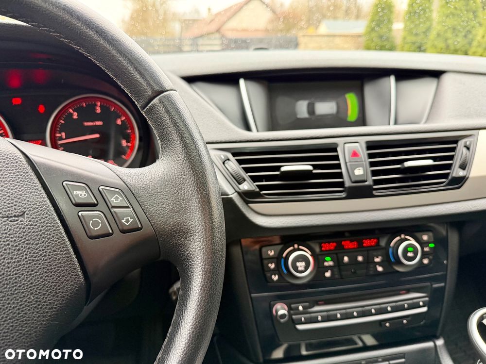 BMW X1 xDrive18d Sport Line - 21