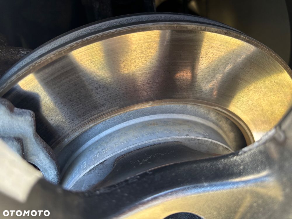 Citroën C4 1.4 16V Style - 38