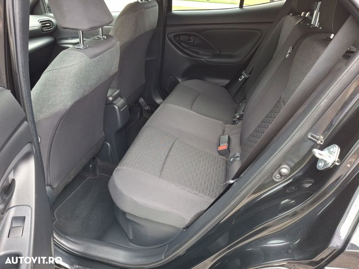 Toyota Yaris - 14
