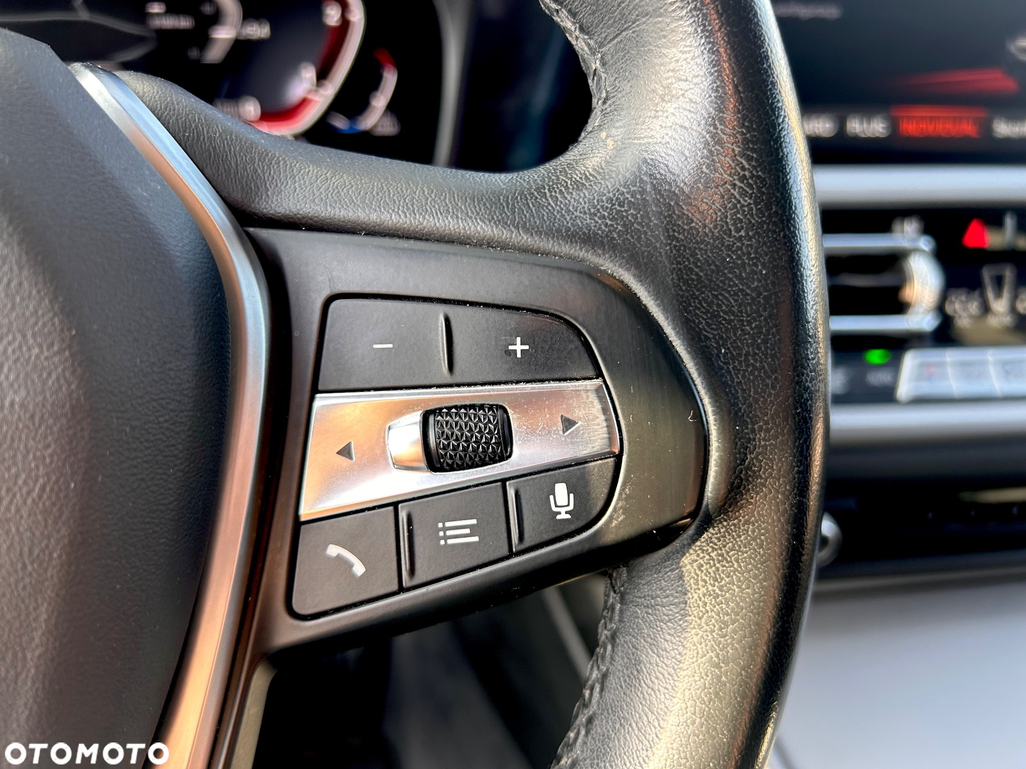 BMW Seria 3 318d Sport Line - 28