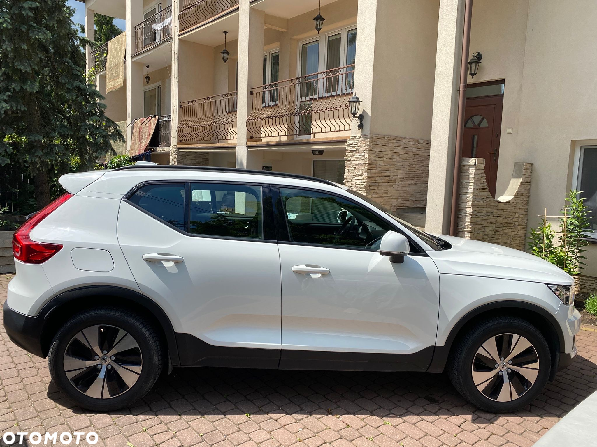 Volvo XC 40 T3 Momentum - 4