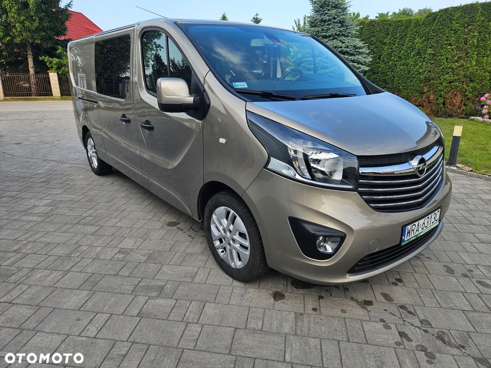 Opel Vivaro - 1