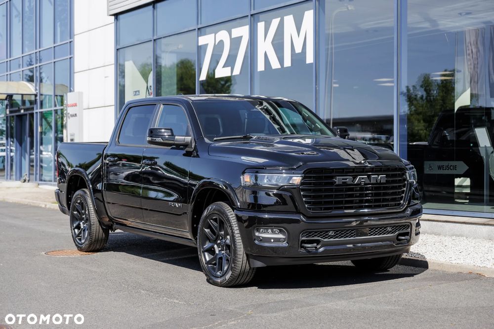 RAM 1500 Laramie Night Premium - 4