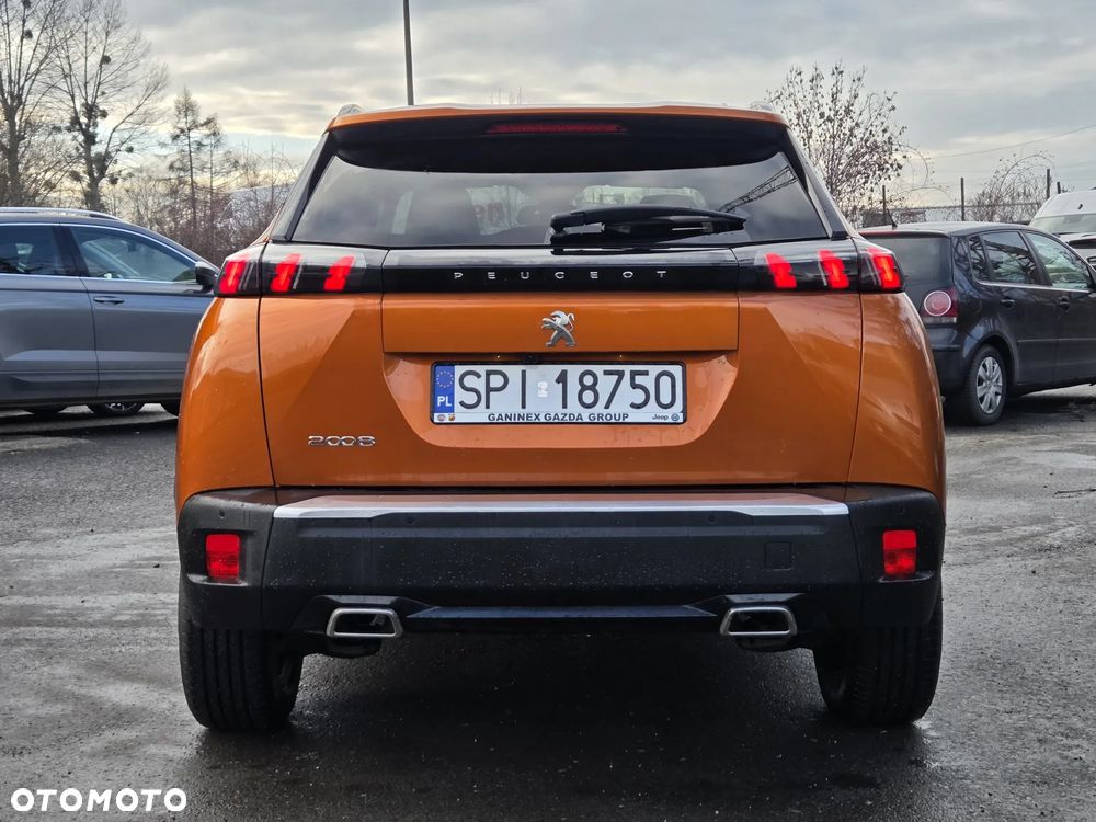 Peugeot 2008 1.2 PureTech Allure Pack S&S - 6