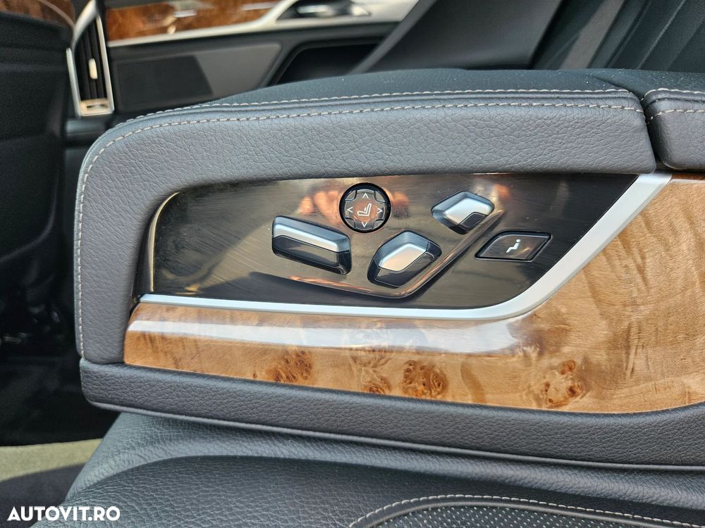BMW Seria 7 740Li xDrive - 35