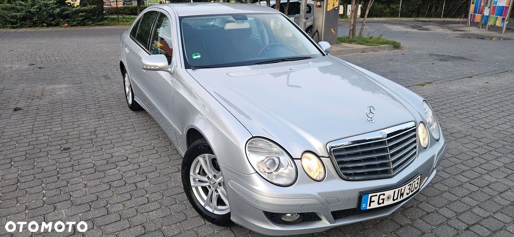 Mercedes-Benz Klasa E 200 Kompressor Classic - 12