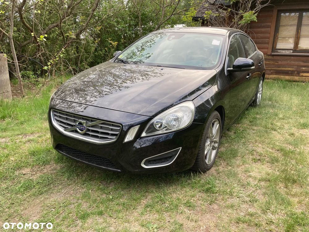 Volvo S60 D2 Momentum - 1