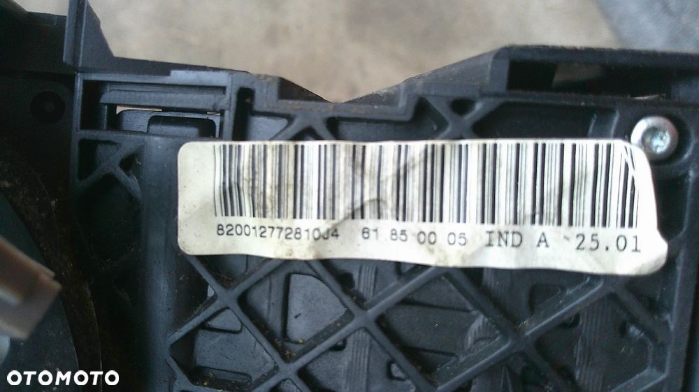 RENAULT SCENIC II PRZEŁĄCZNIK ZESPOLONY 61880052 - 4