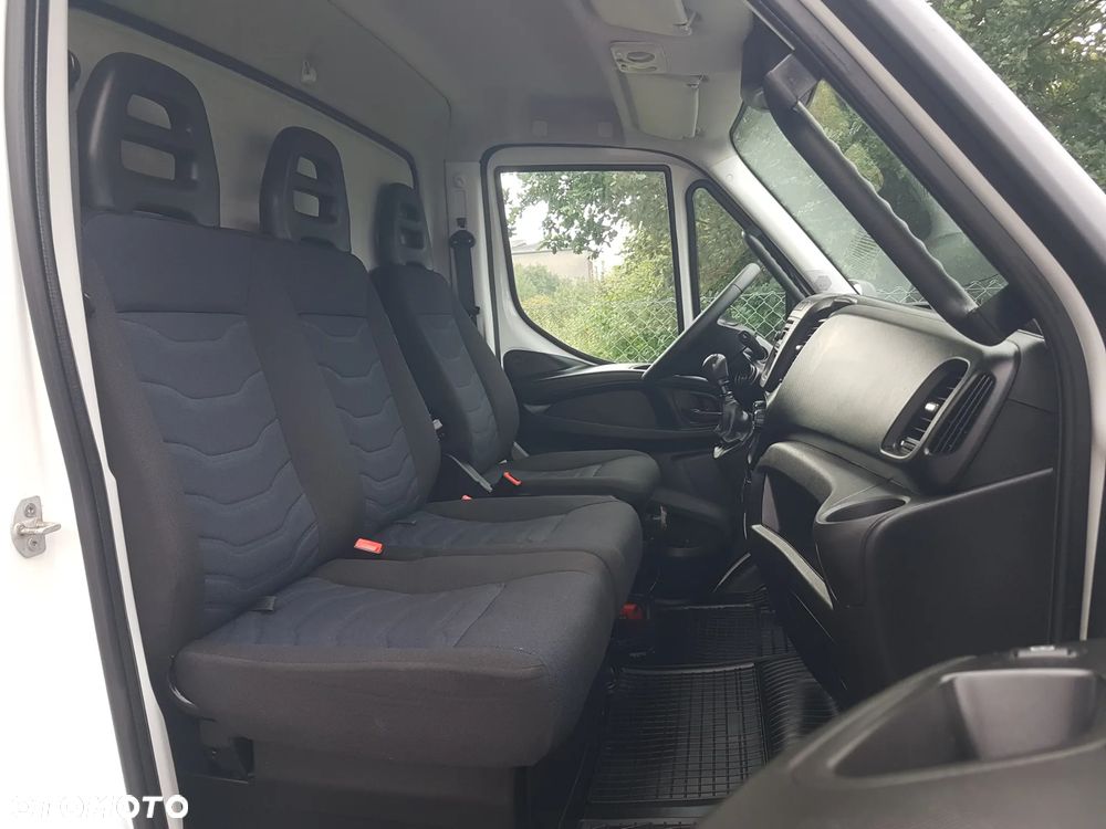 Iveco DAILY 70-180 WINDA 8EP KONTENER 4,39x2,20x2,20 IZOTERMA KLIMA 7TON BLIŹNIAKI - 7