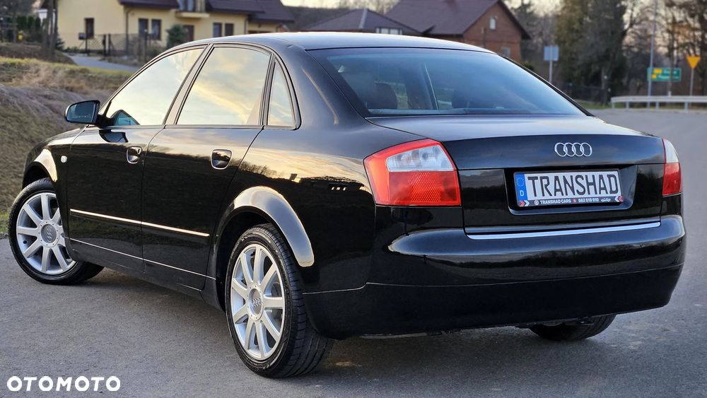 Audi A4 Limousine - 8