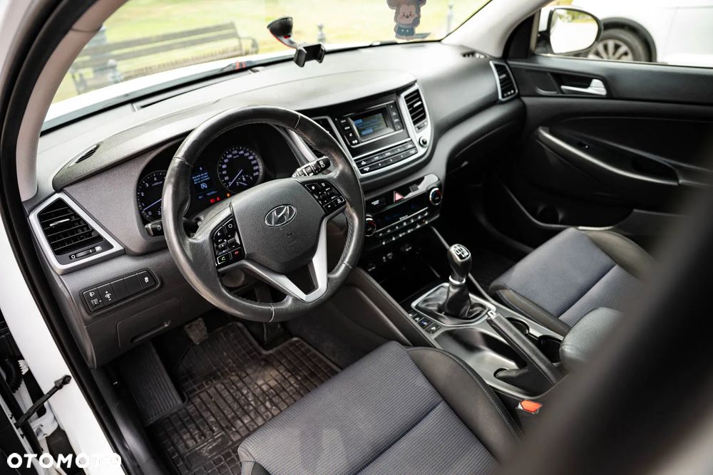 Hyundai Tucson 1.6 GDI BlueDrive Comfort 2WD - 9