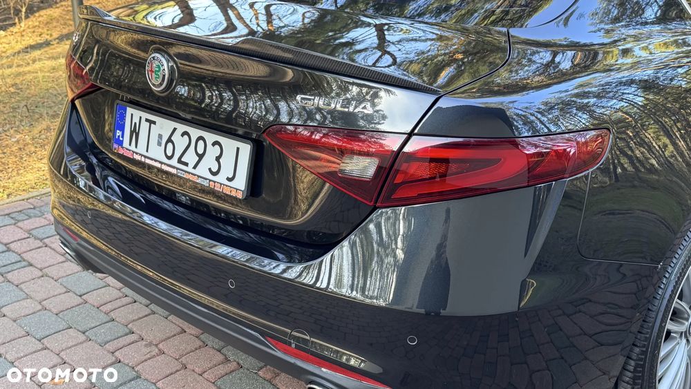 Alfa Romeo Giulia 2.0 Turbo 16V AT8-Q4 Ti - 16