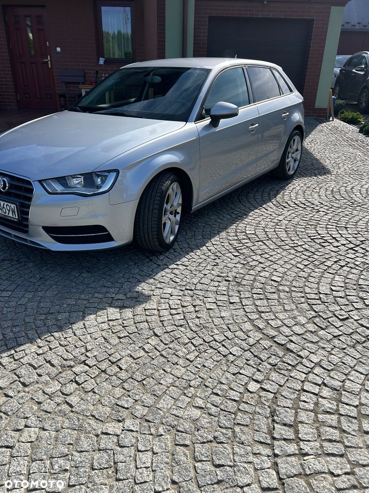 Audi A3 Sportback 2015 photo 3